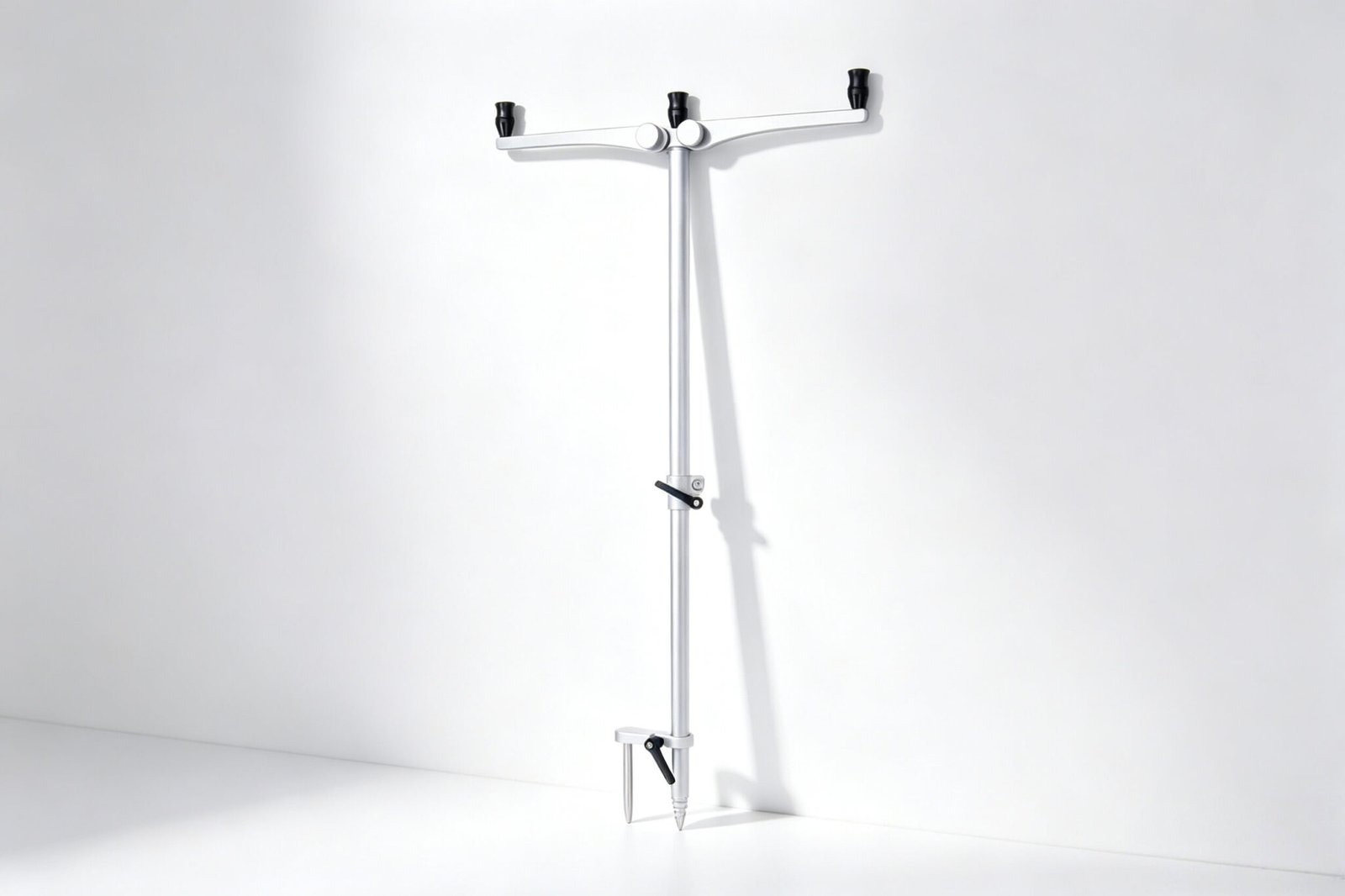 "High-precision 316 stainless steel rod pod system for professional carp fishing, durable and adjustable rod support."