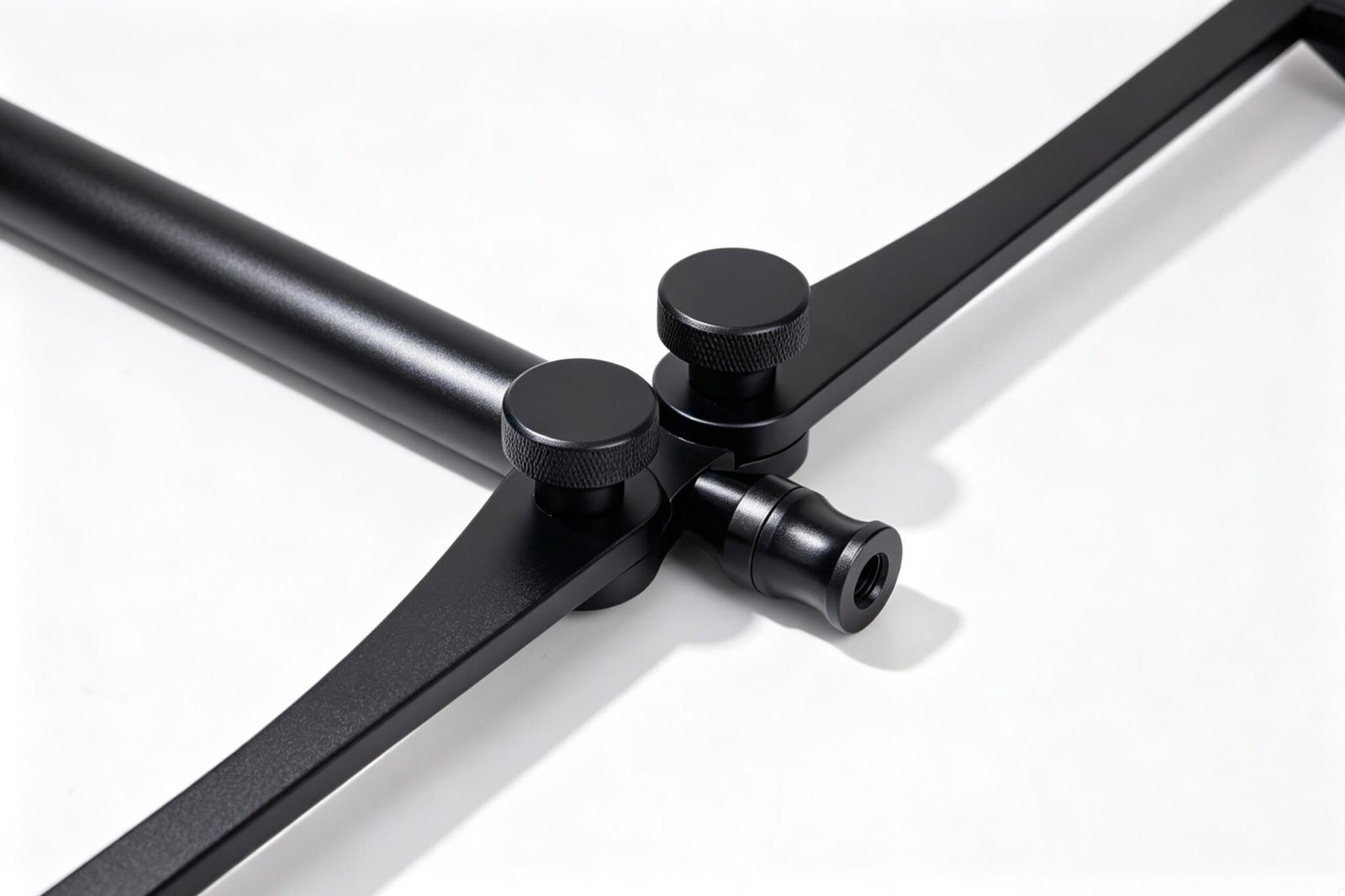 "High-precision 316 stainless steel rod pod system for professional carp fishing, durable and adjustable rod support."